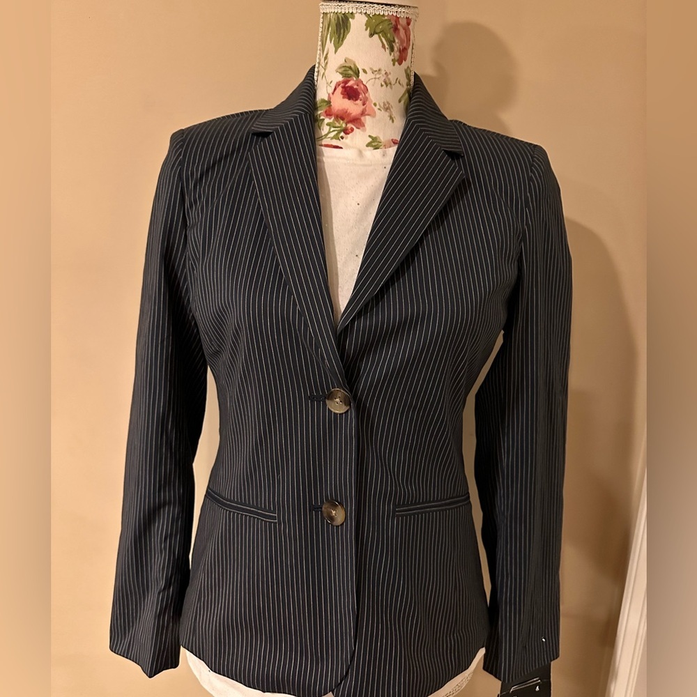 Banana Republic-Dark blue with white stripes, brand new ladies jacket, size 2